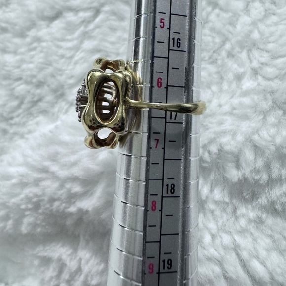 Gold Diamond Floral Ring 18k - Picture 2 of 8